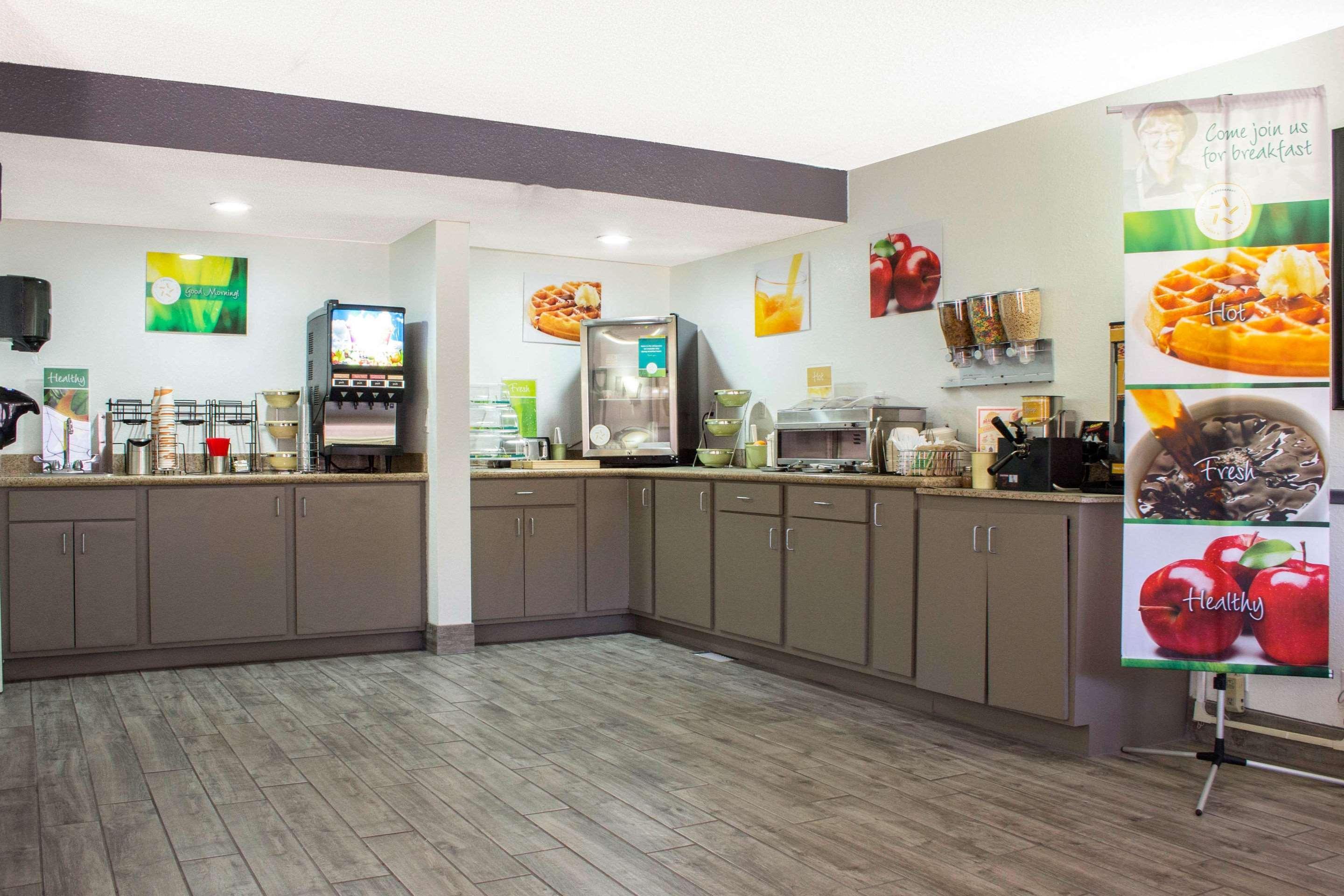 Quality Inn Benson I-10 Exit 304 Экстерьер фото